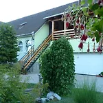 Bobita Apartmanhaz *