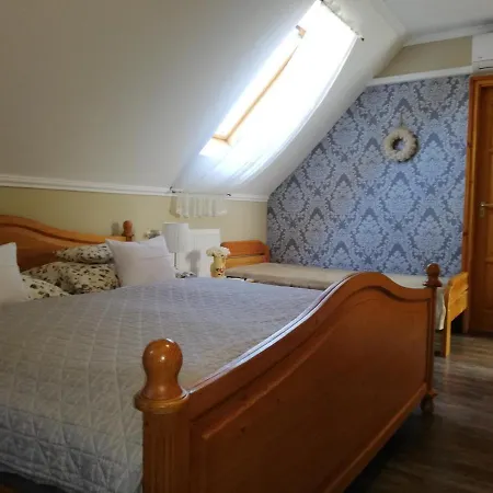 Bobita Apartmanhaz *