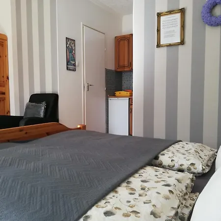 Lägenhet Bobita Apartmanhaz