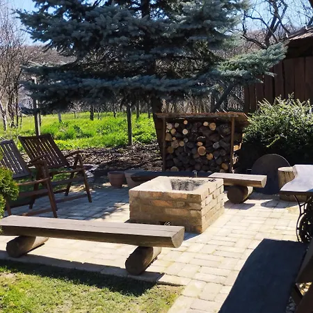 Bobita Apartmanhaz Апартаменты *