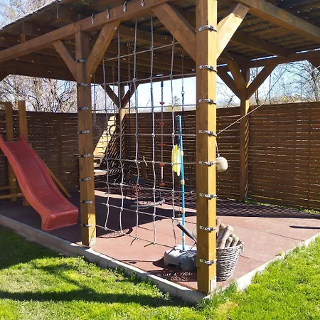 Bobita Apartmanhaz Apartment Szilvasvarad