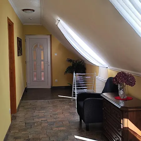 Апартаменты Bobita Apartmanhaz