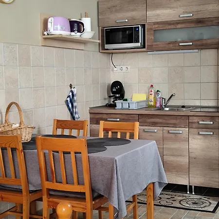 Апартаменты Bobita Apartmanhaz *
