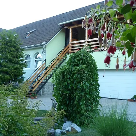 Bobita Apartmanhaz *
