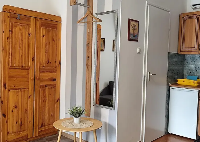 アパート Bobita Apartmanhaz